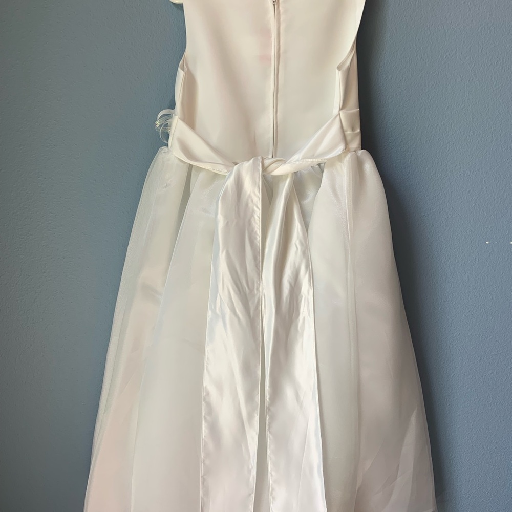 White flower girl dress